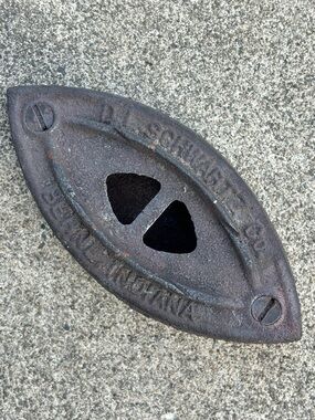Vintage Cast Iron Sad Iron by the Schwartz Co